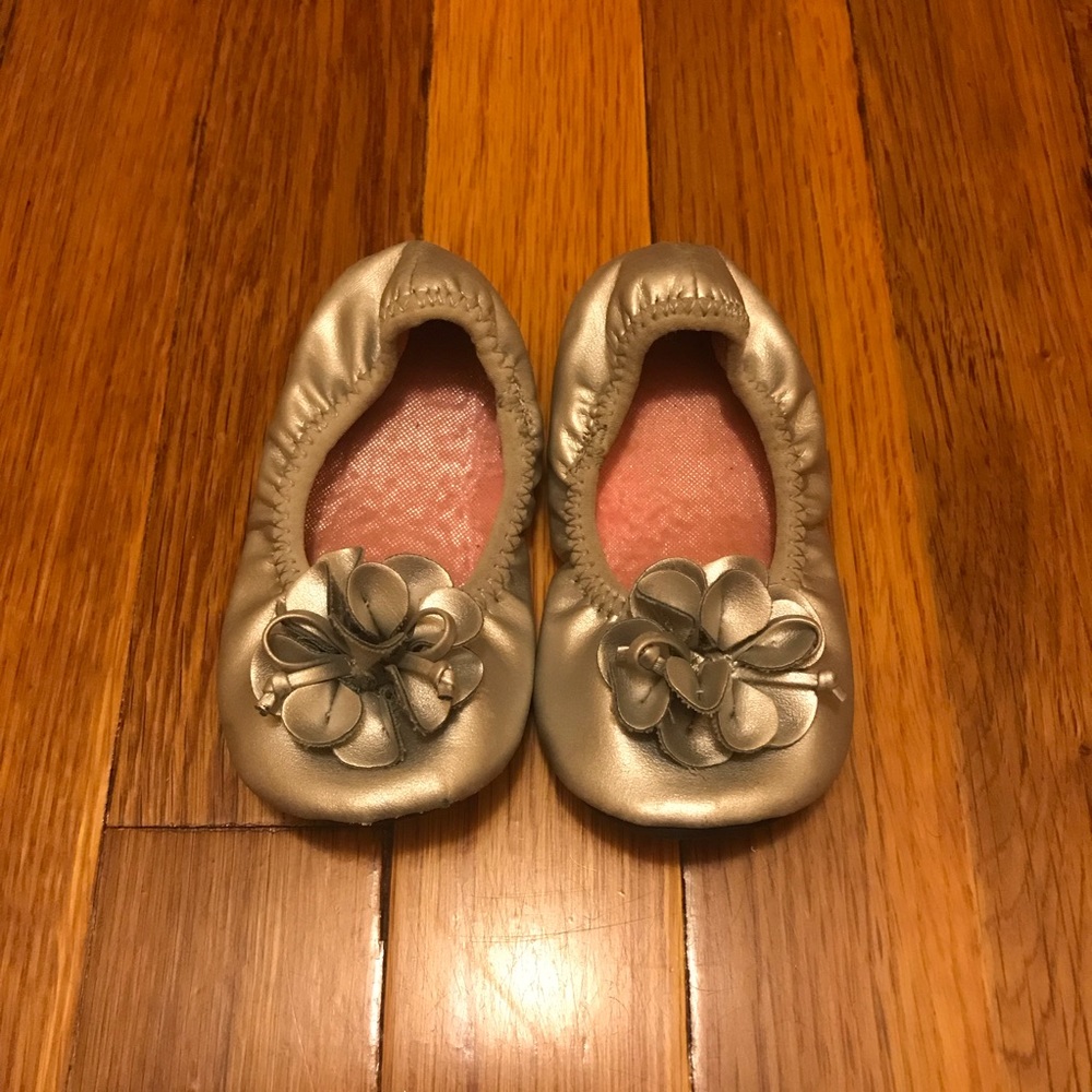Girls ballet flats